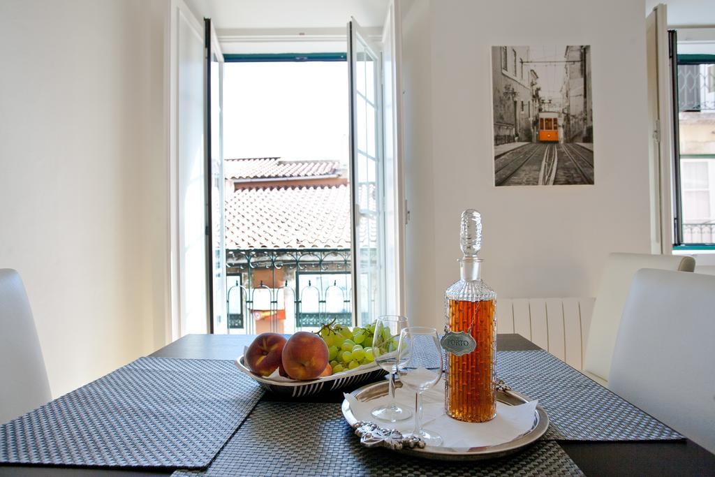 Downtown Apartments Bica Lisbon Luaran gambar