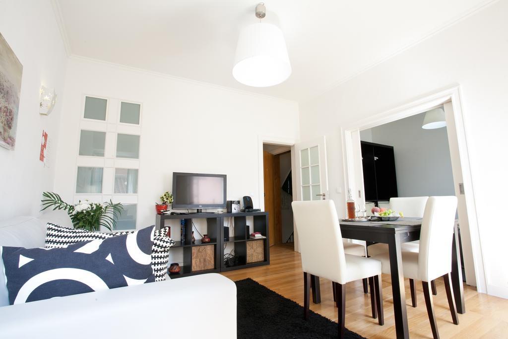 Downtown Apartments Bica Lisbon Luaran gambar