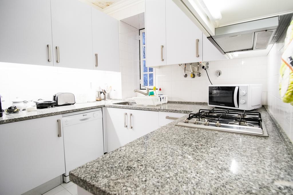 Downtown Apartments Bica Lisbon Luaran gambar