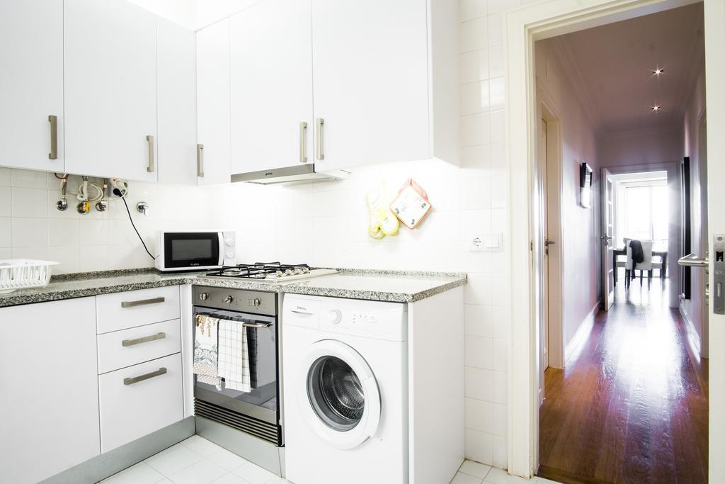 Downtown Apartments Bica Lisbon Luaran gambar