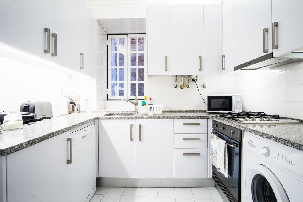 Downtown Apartments Bica Lisbon Luaran gambar