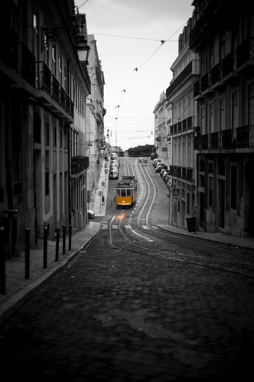 Downtown Apartments Bica Lisbon Luaran gambar