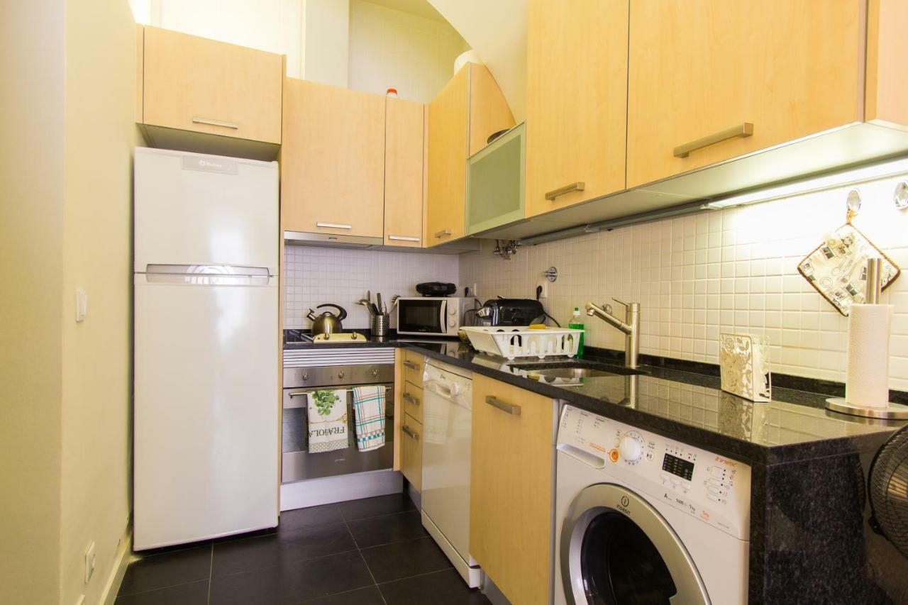 Downtown Apartments Bica Lisbon Luaran gambar